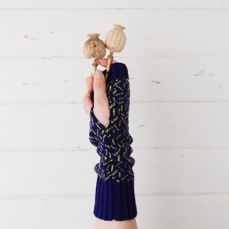 Scatter fingerless gloves - nightfall and lime