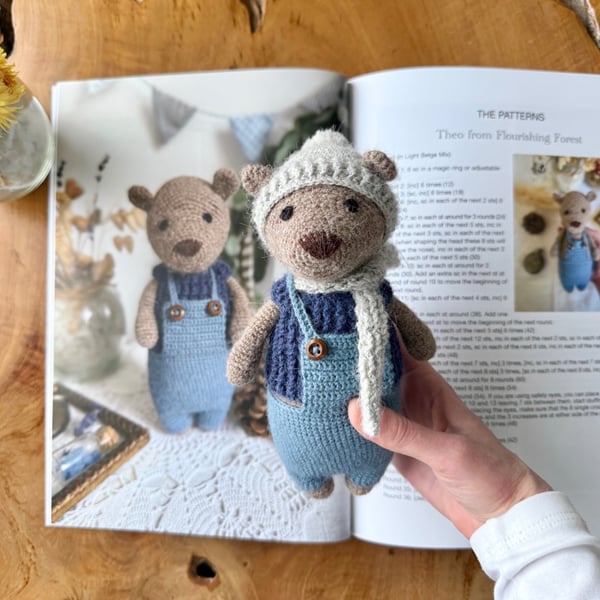 Cottagecore Amigurumi Crochet Pattern Book, 7 Stuffed Animal Toys (English)