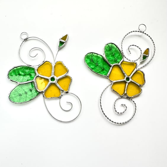 Stained Glass Primrose Suncatcher - Handmade Hanging Decoration