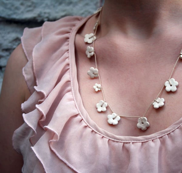 Porcelain flower necklace - ceramic jewellery - white daisy chain garland