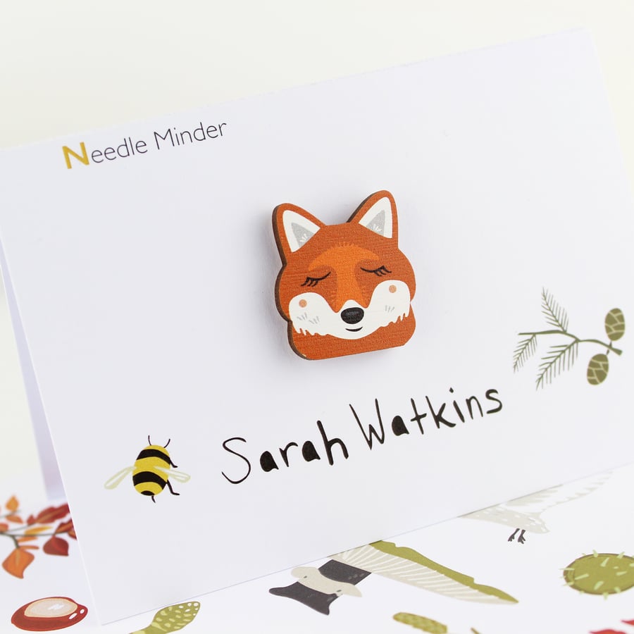 Wooden Fox Magnetic Needle Minder