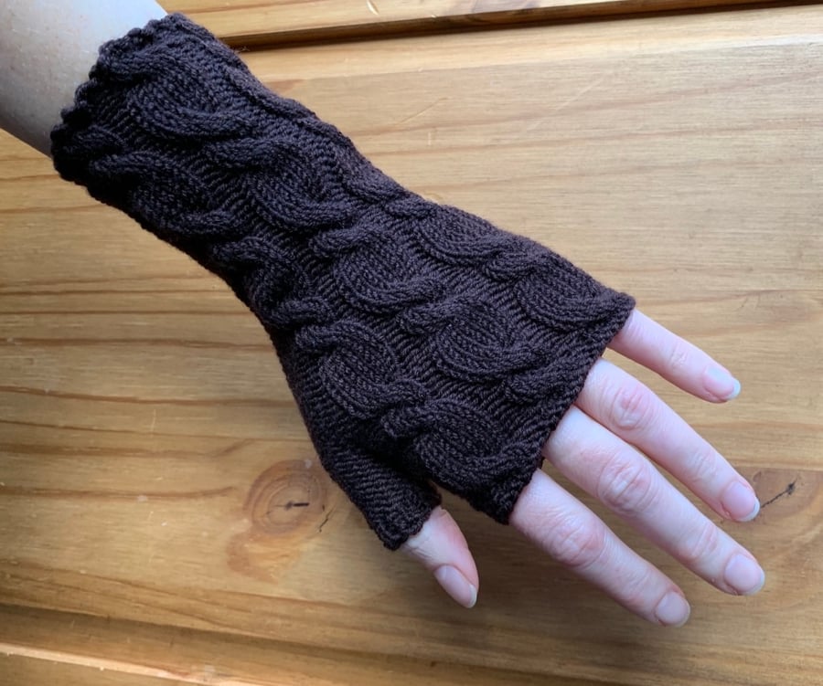 wrist warmers merino wool brown 