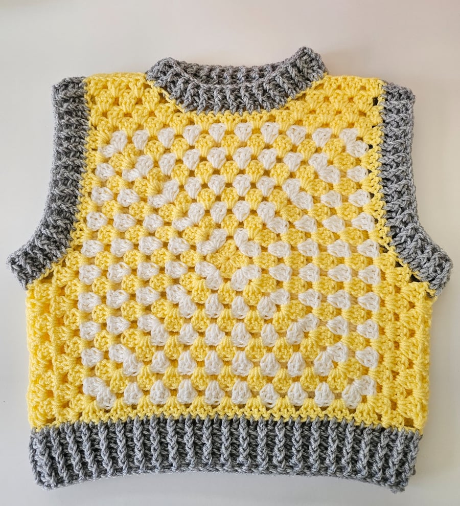 Adult crochet cropped sweater vest