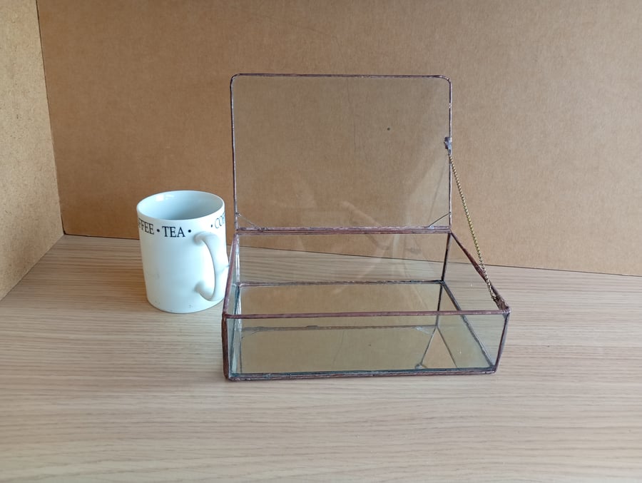 Glass trinket display box with mirrored base