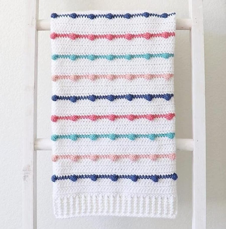 Polka dot baby blanket