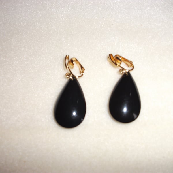 Solid Black Pear Drop shaped earrings with gold plate earclips 