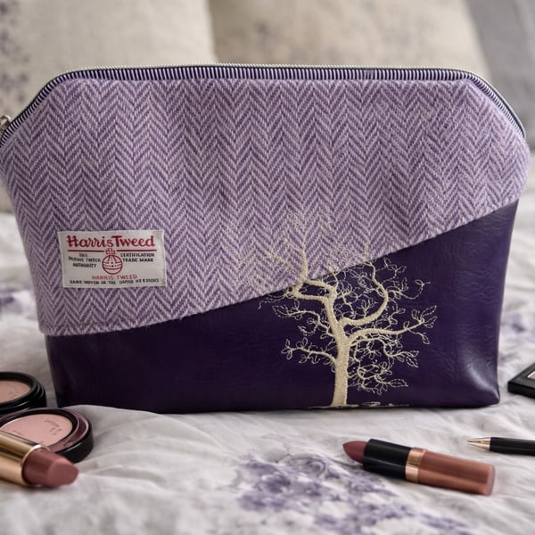 A Large Harris Tweed and Faux Leather Toiletry Bag with Waterproof Lining