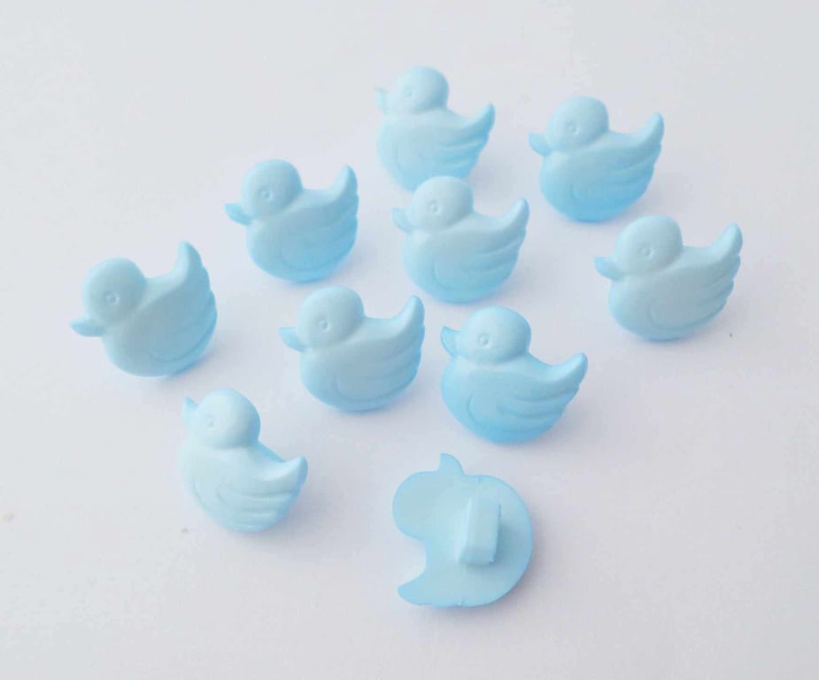 10 blue baby duck buttons 15mm