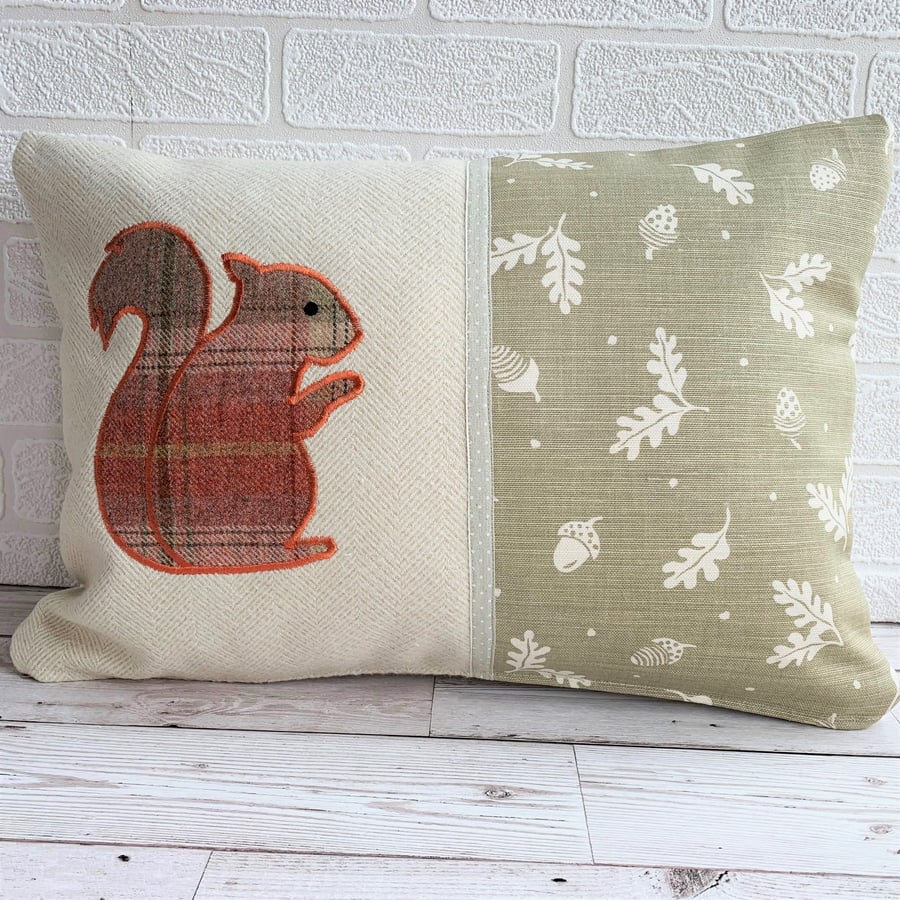Squirrel cushion with acorns and oak leaves decorative panel