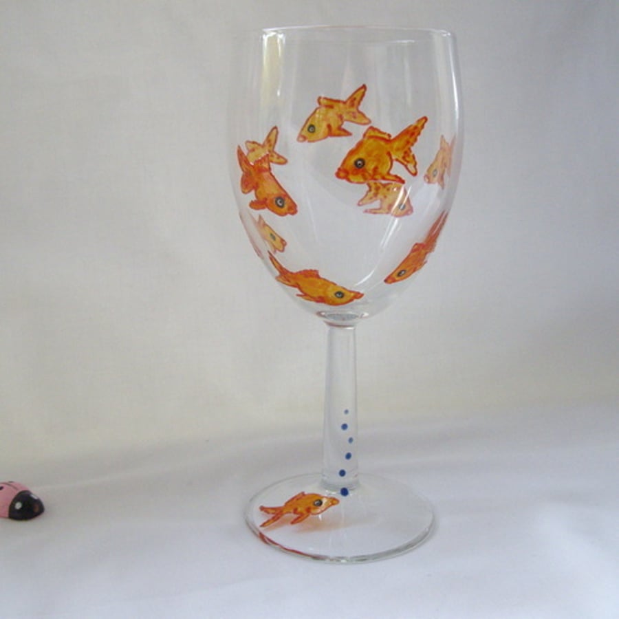 Goldfish Wine Glass