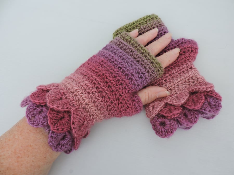 Fingerless Mittens with Dragon Scale Cuffs Rose Mauve Pale Pink Olive