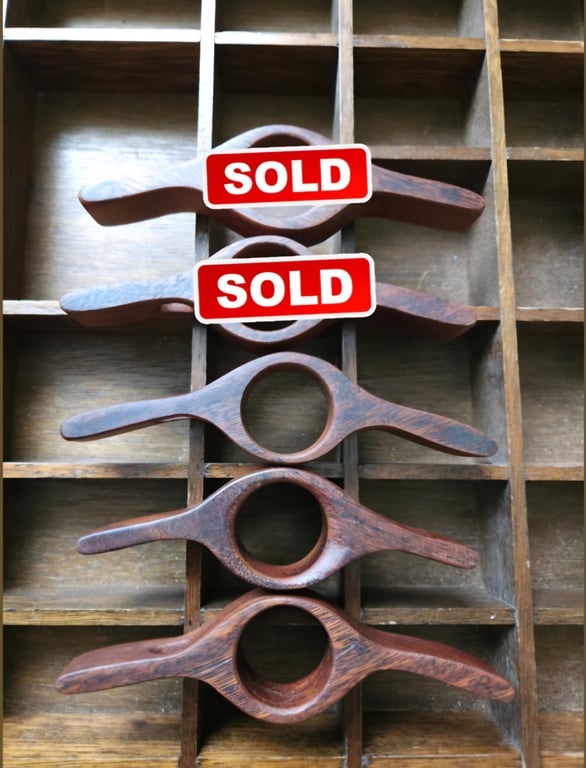 Parquet Art Closed Top Page Holders