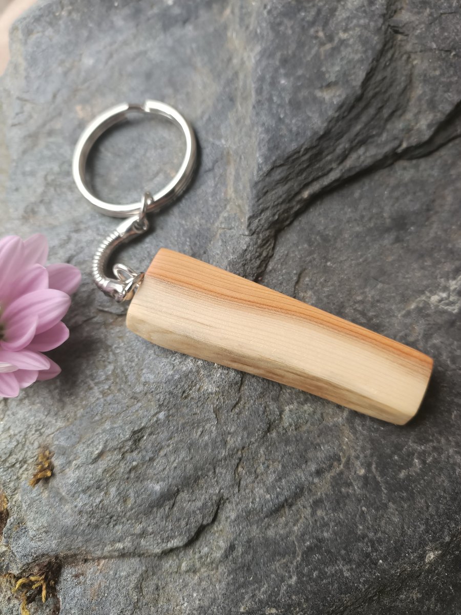 Keyring keychain wooden keyring Yew bagcharm Wooden accessorie ring