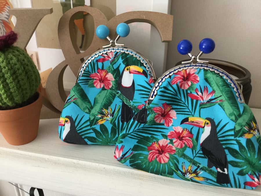 Toucan Fabric Clasp purse