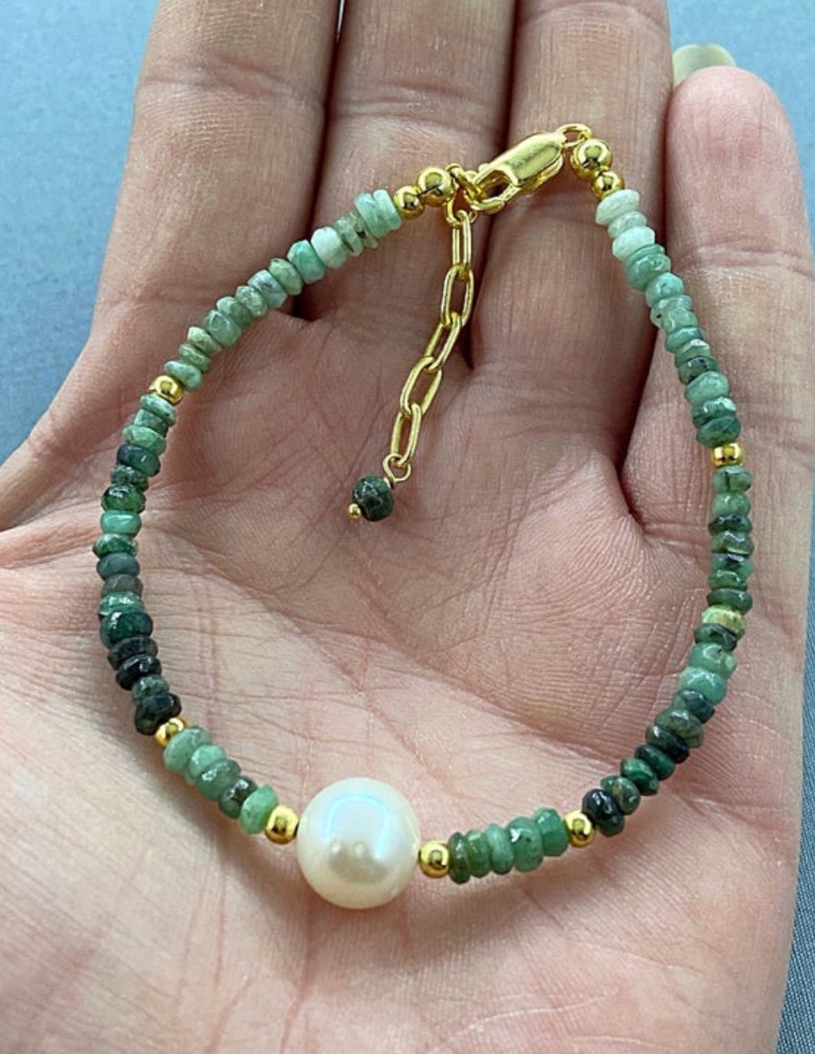 Emerald & High Lustre Freshwater Pearl Bracelet Gold Filled