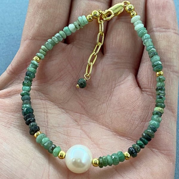 Emerald & High Lustre Freshwater Pearl Bracelet Gold Filled