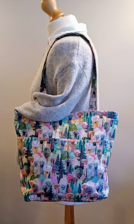 Multi-coloured tree pattern tote bag