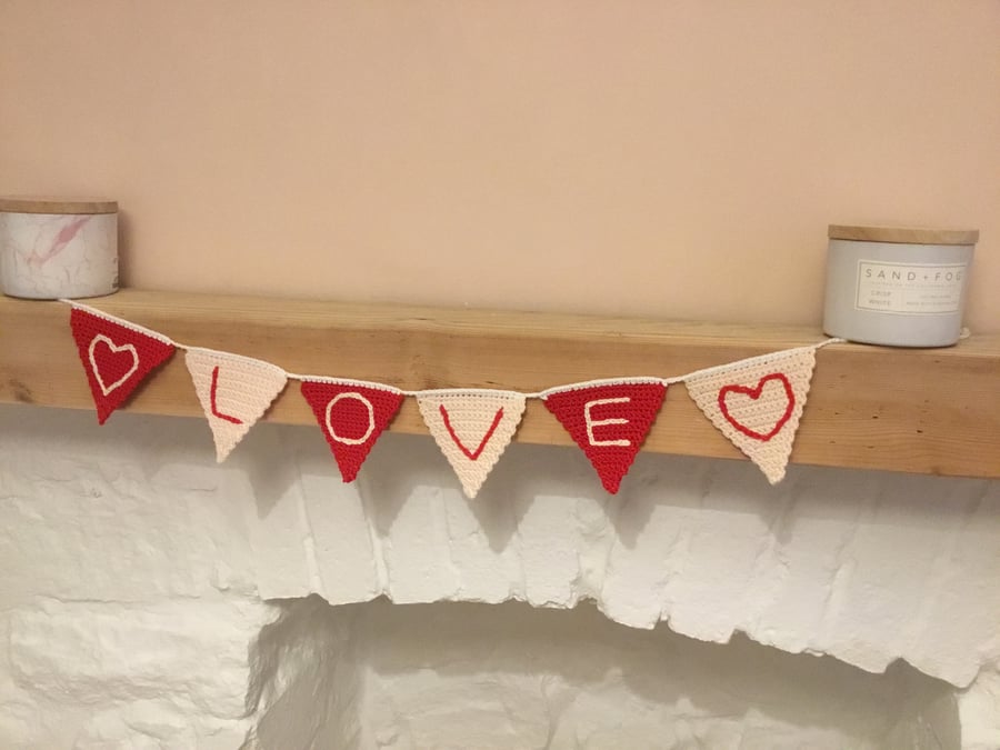 Love bunting 