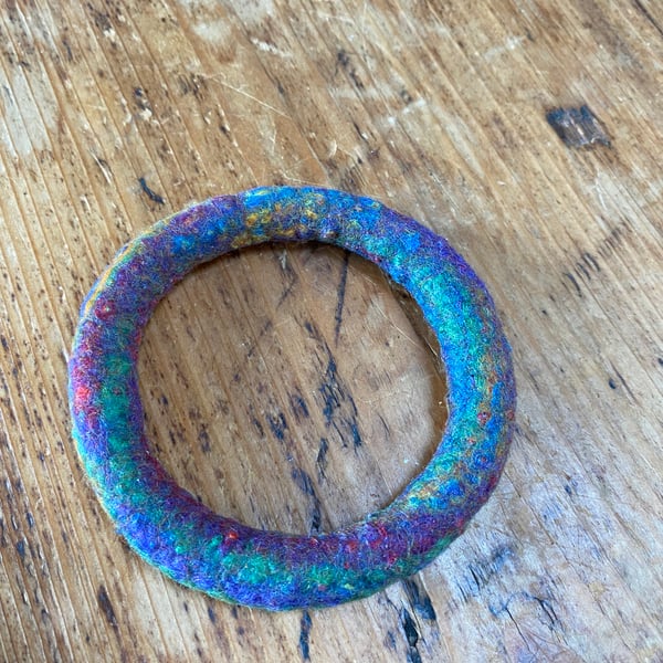 Rainbow Felt Bracelet. (562)