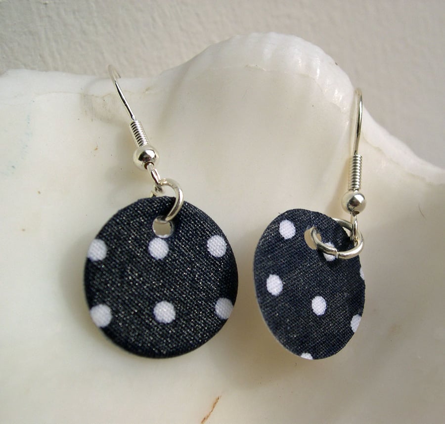 Hardened Ditsy Polka Dot Disc Earrings in Navy