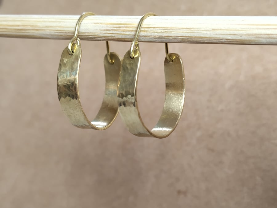 Hammered brass hoop earrings 