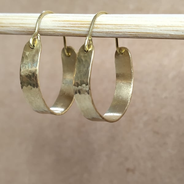 Hammered brass hoop earrings 