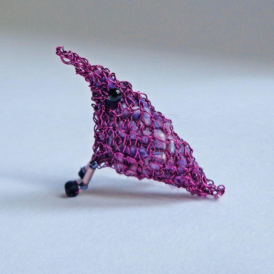 Knitted Wire Bird Brooch in Fuchsia & Purple