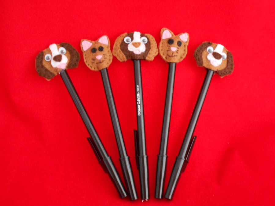 Handmade Pen or Pencil topper - DOG - Cute - with pen.