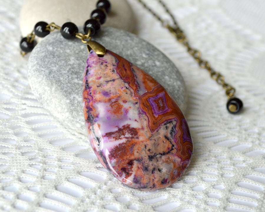 Agate Pendant Necklace in Shades of Pink & Purple