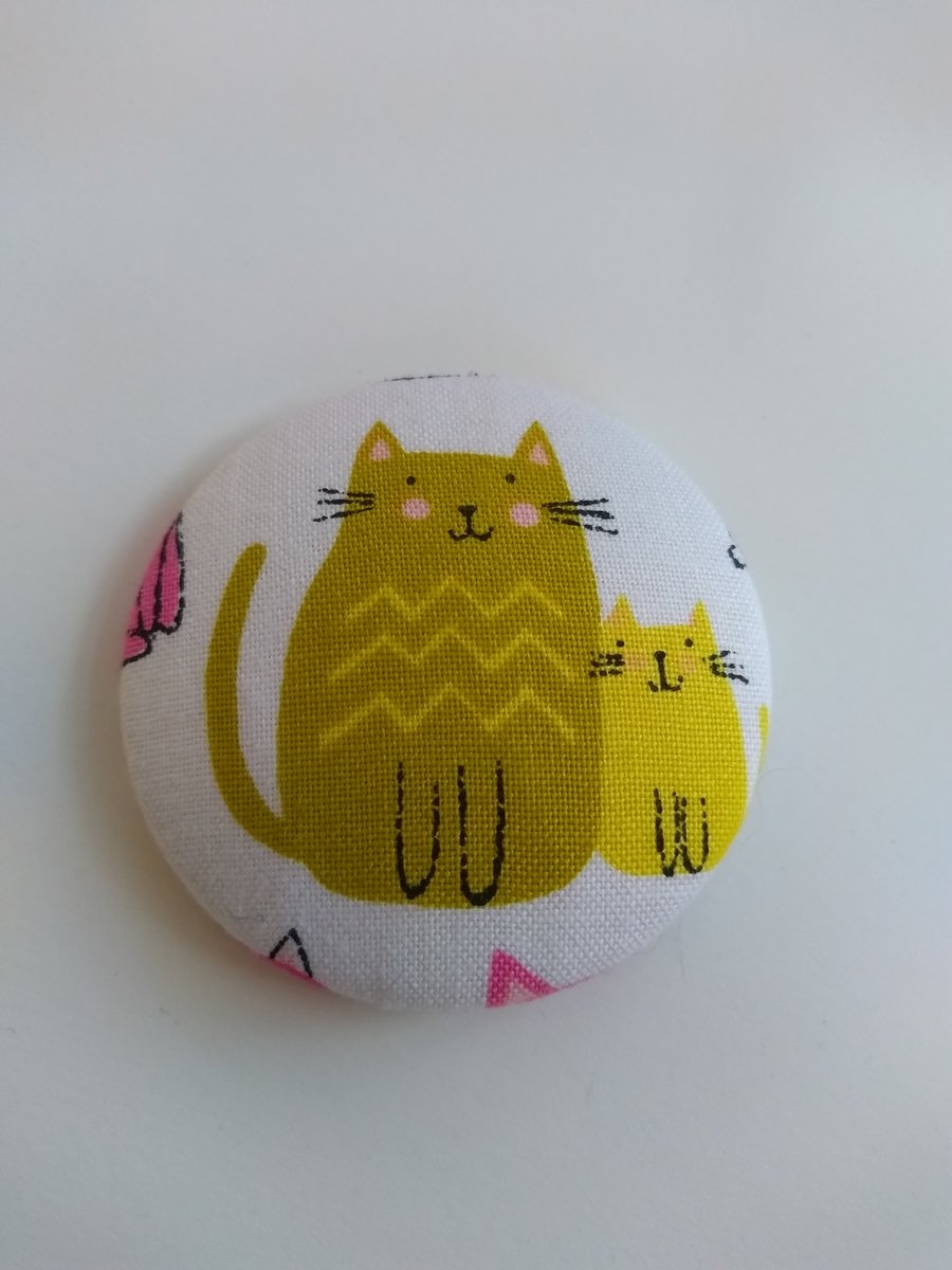 SALE Cat & Kitten Fabric Badge Brooch