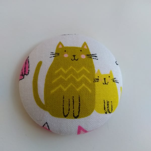 SALE Cat & Kitten Fabric Badge Brooch