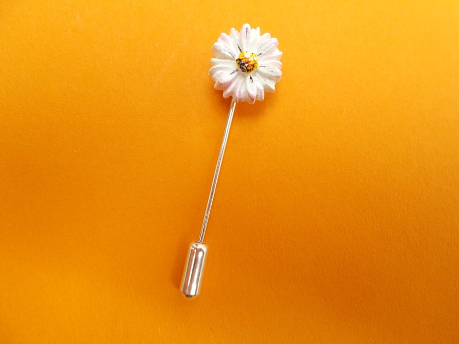 TINY Delicate White MARGUERITE DAISY PIN Wedding Lapel Pin Flower HAND PAINTED
