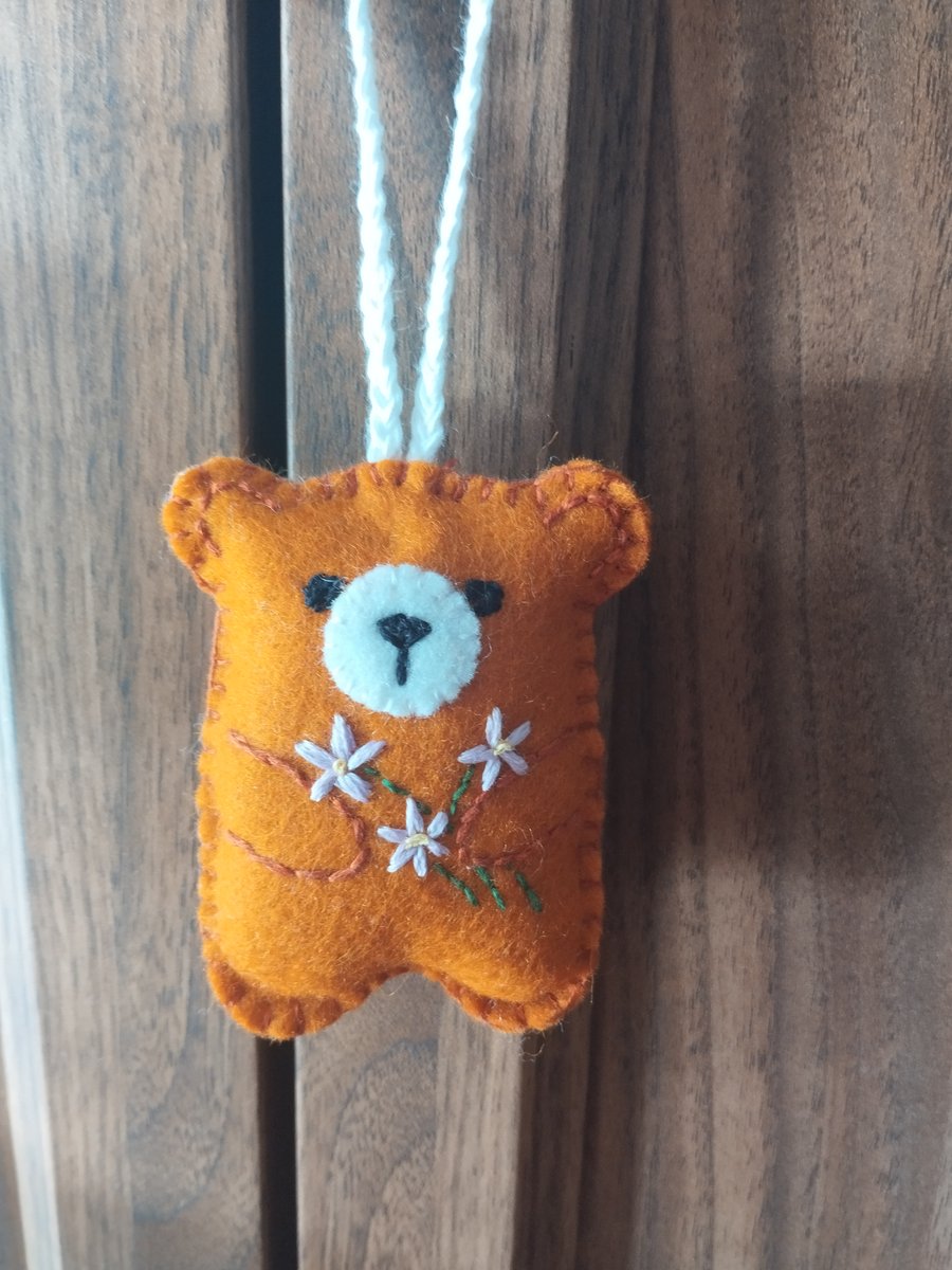 Hanging decoration bear wool felt 