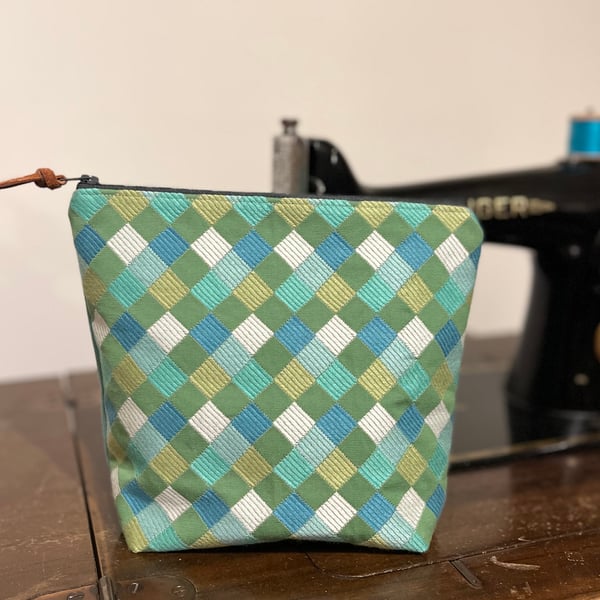Green checked tall zip pouch