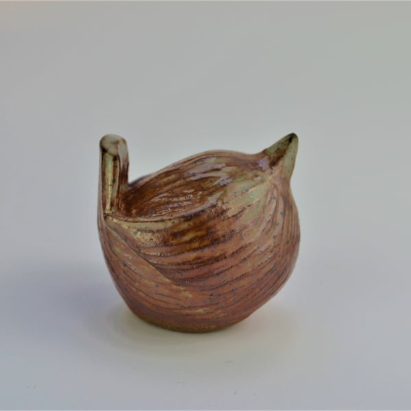 Speckled brown wood fired wren 