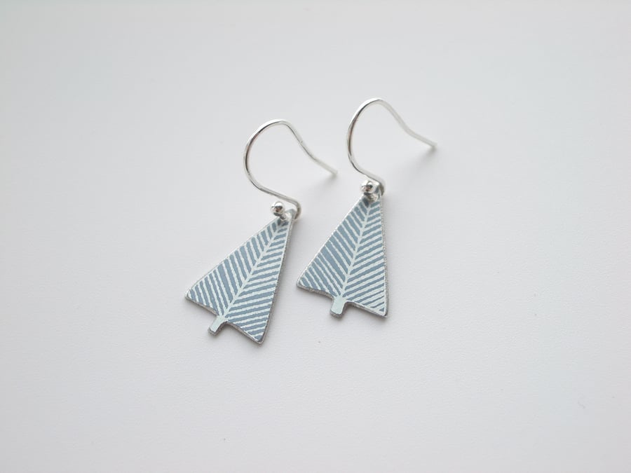Christmas tree earrings in grey and silver