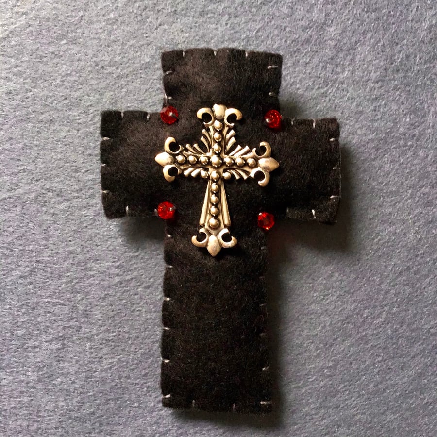 Gothic Crucifix Brooch Pin