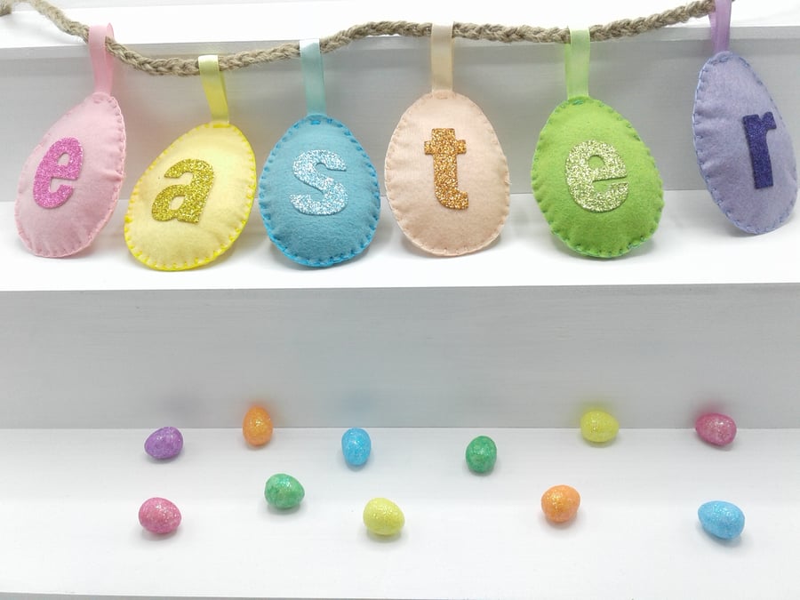 Easter garland. Easter bunting. Easter decoration.