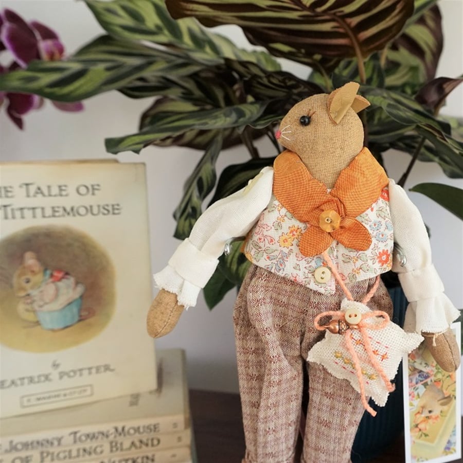 Mead, A Gentleman Meadow Mouse