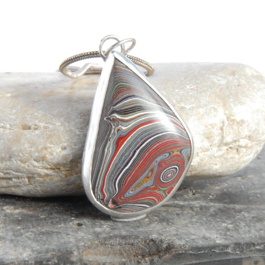 Small Vauxhall fordite pendant