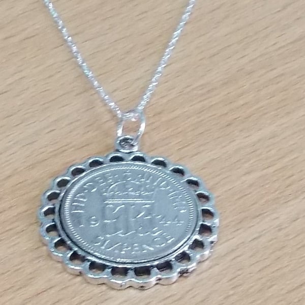 Fine Pendant 1945 Lucky sixpence 76th Birthday plus a Sterling Silver 18in Chain