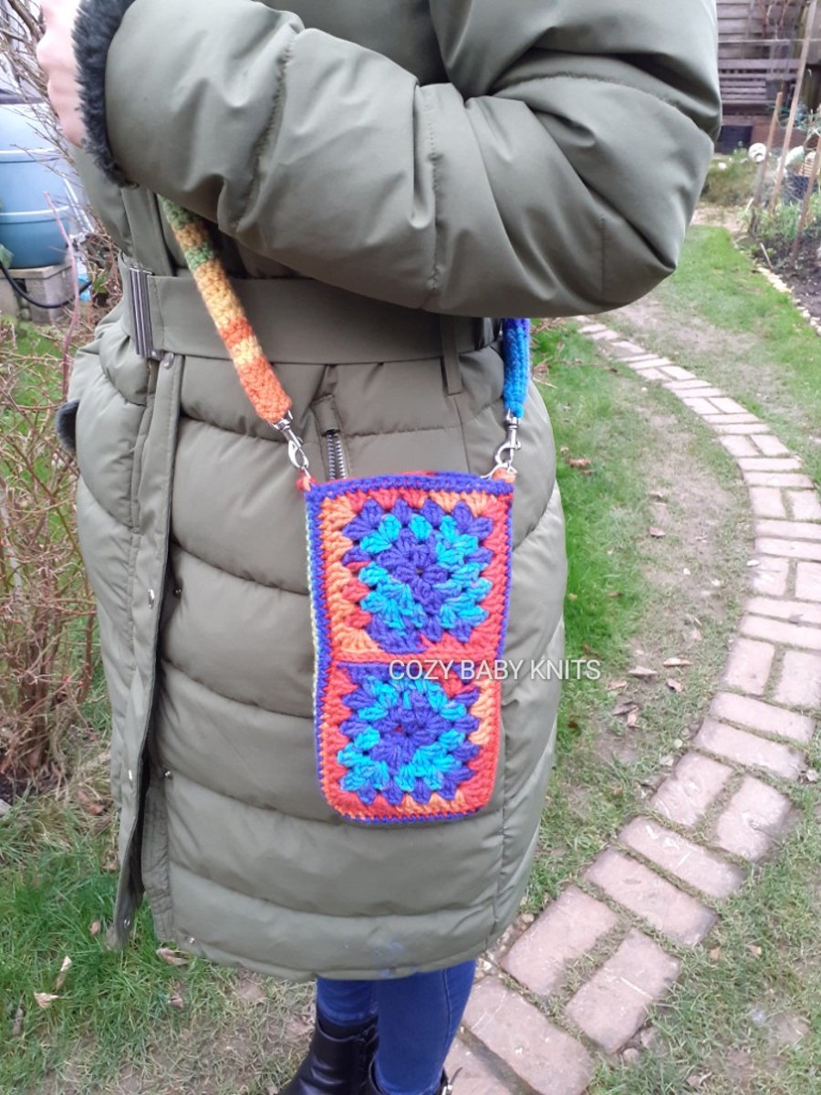 CROSSBODY PHONE BAG   (20)