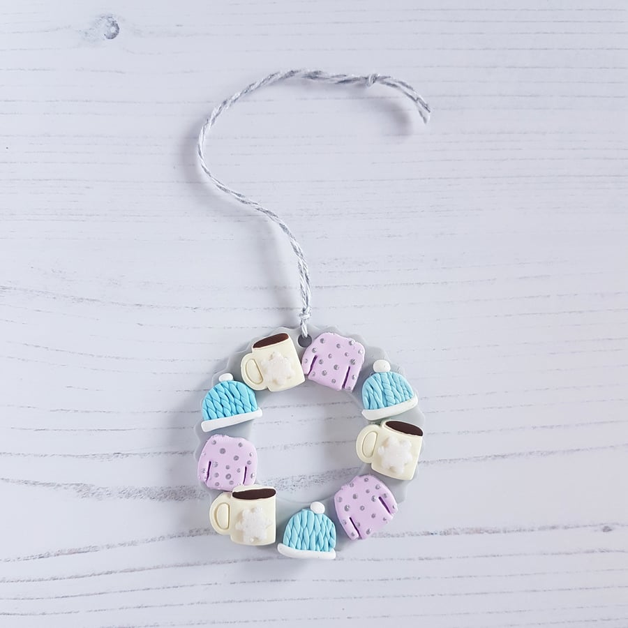 NEW Winter themed wreath Hanging decoration