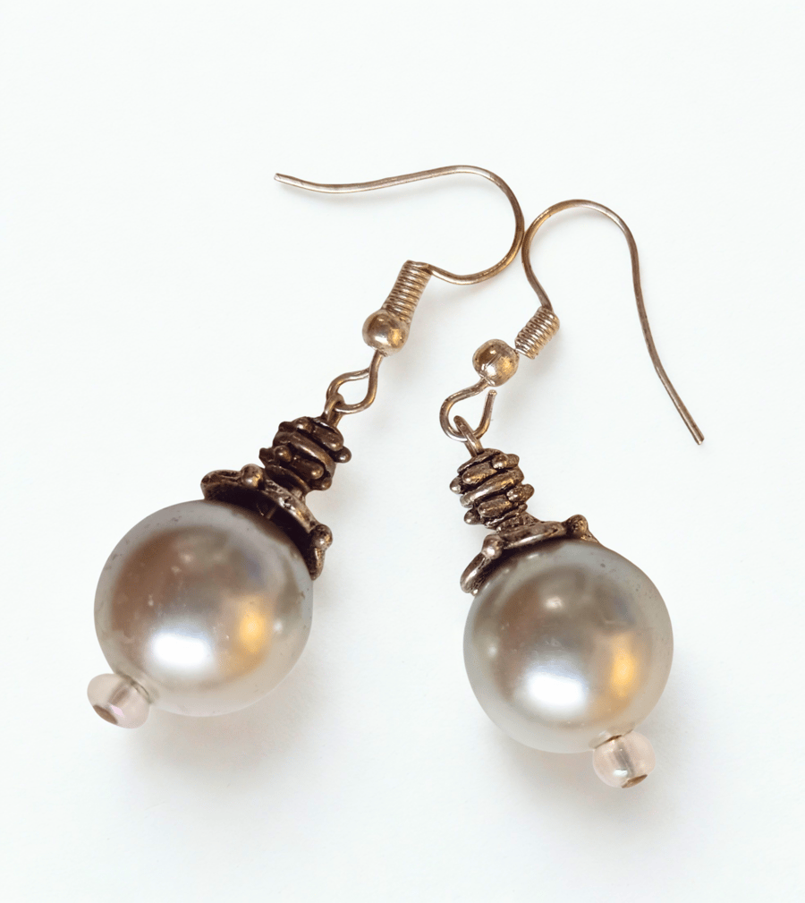 Elegant Pearl Drops
