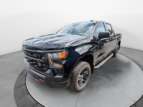 Chevrolet Silverado 1500 Custom Trail Boss 2023