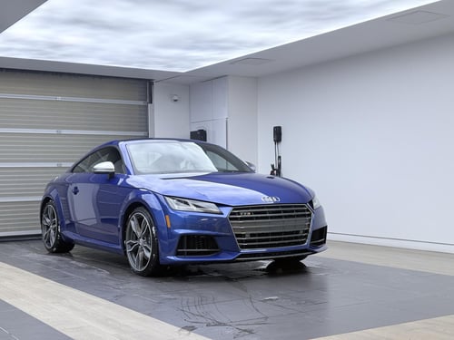 Audi TTS Base 2016