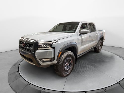 Nissan Frontier PRO-4X 2025