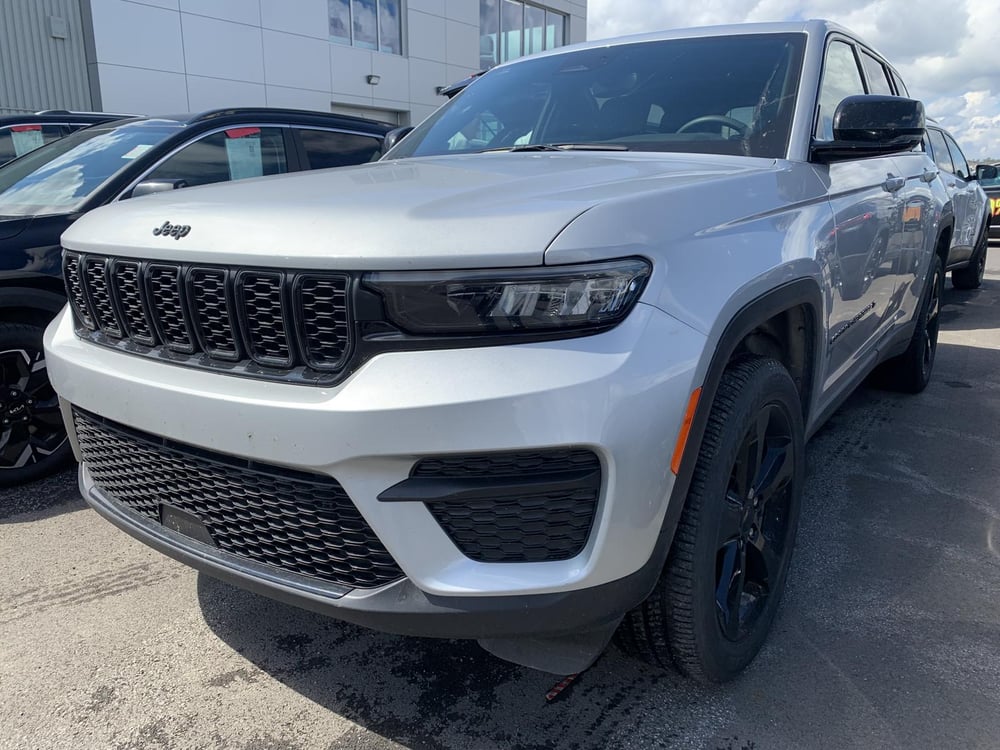 Jeep Grand Cherokee 2024 usagé à vendre (2810)