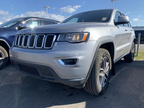 Jeep GRAND CHEROKEE LAR/ALT Laredo 2020
