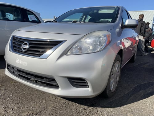 Nissan Versa SV 2014
